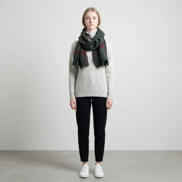 Tweedy-Scarff-Front.webp